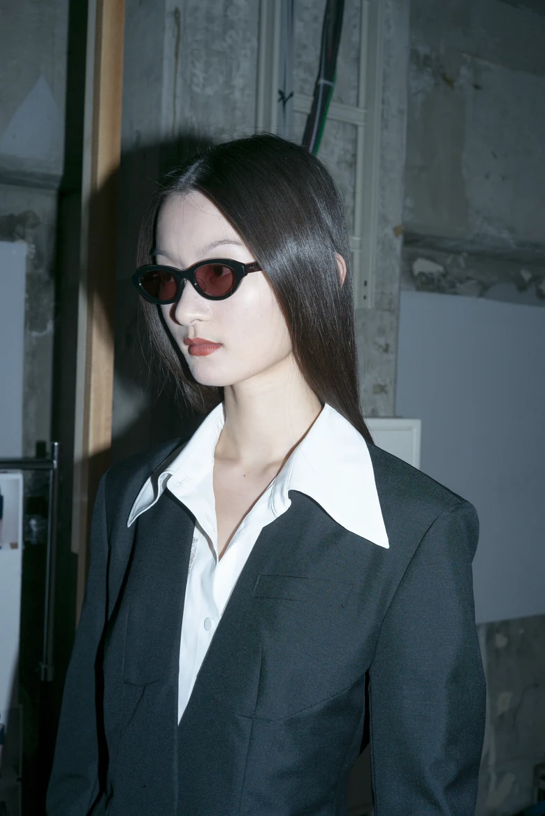 FETICO×BLANCのコラボサングラスを 3/27(水)より発売 │ QUI - Fashion