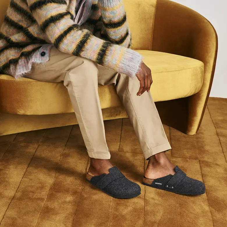 BIRKENSTOCK、2025年秋冬コレクションで新作クロッグ「LOMA」を発表