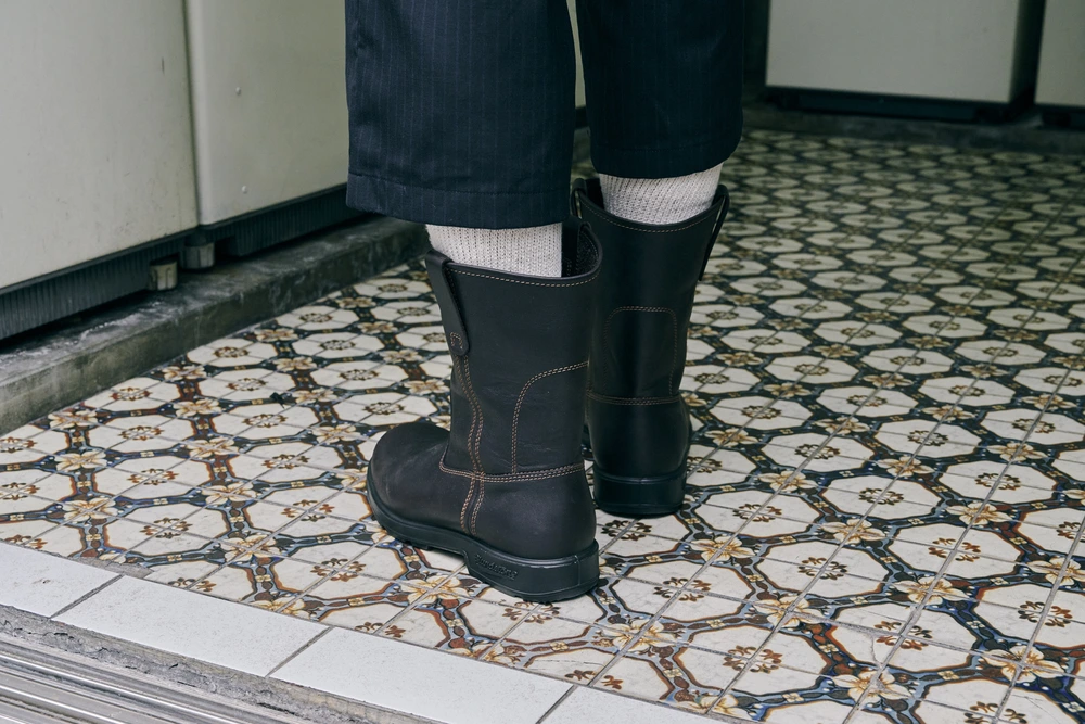 Blundstoneが新作「リガーブーツ」を発売、ワークブーツを現代スタイル