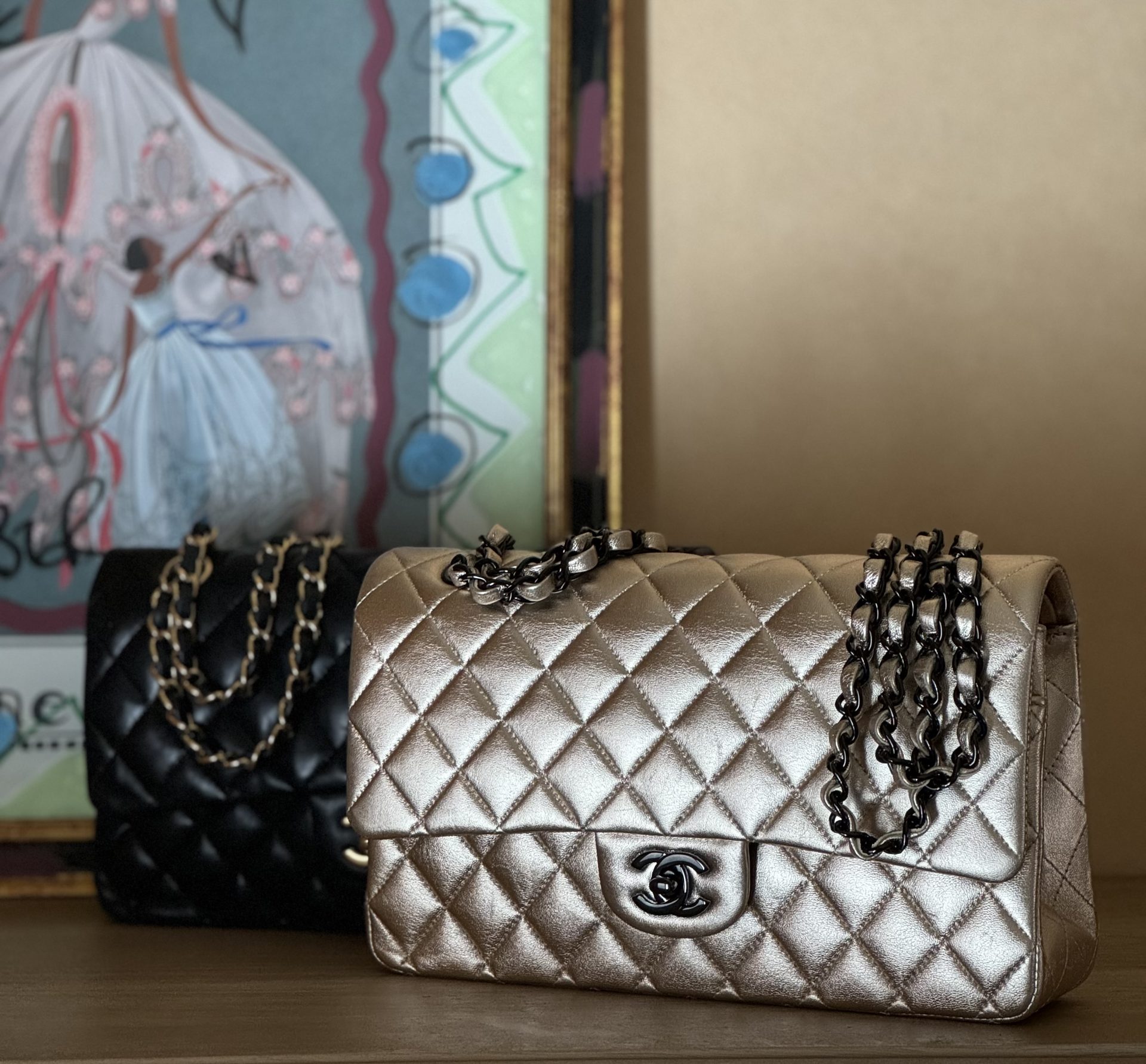 永遠のアイコン。シャネルのチェーンバッグ「11.12」 by 塚本香