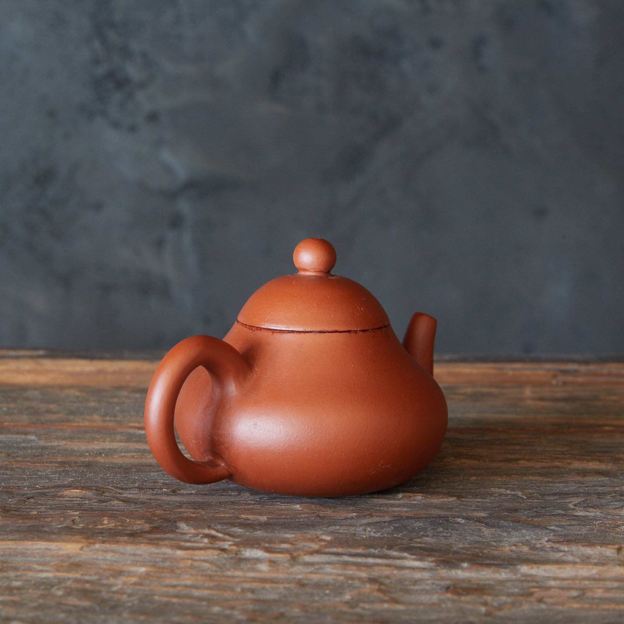 清代-民国期 荊渓南孟臣製 朱泥梨型壺（急須）（1616–1949CE） | 入