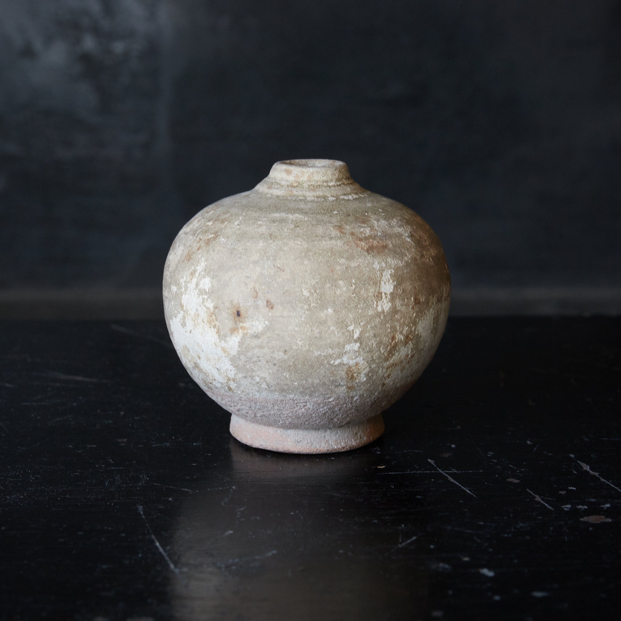 宋胡録（スンコロク） 小壺（中世：12–16世紀） | 入蘆花（ロカニイル）