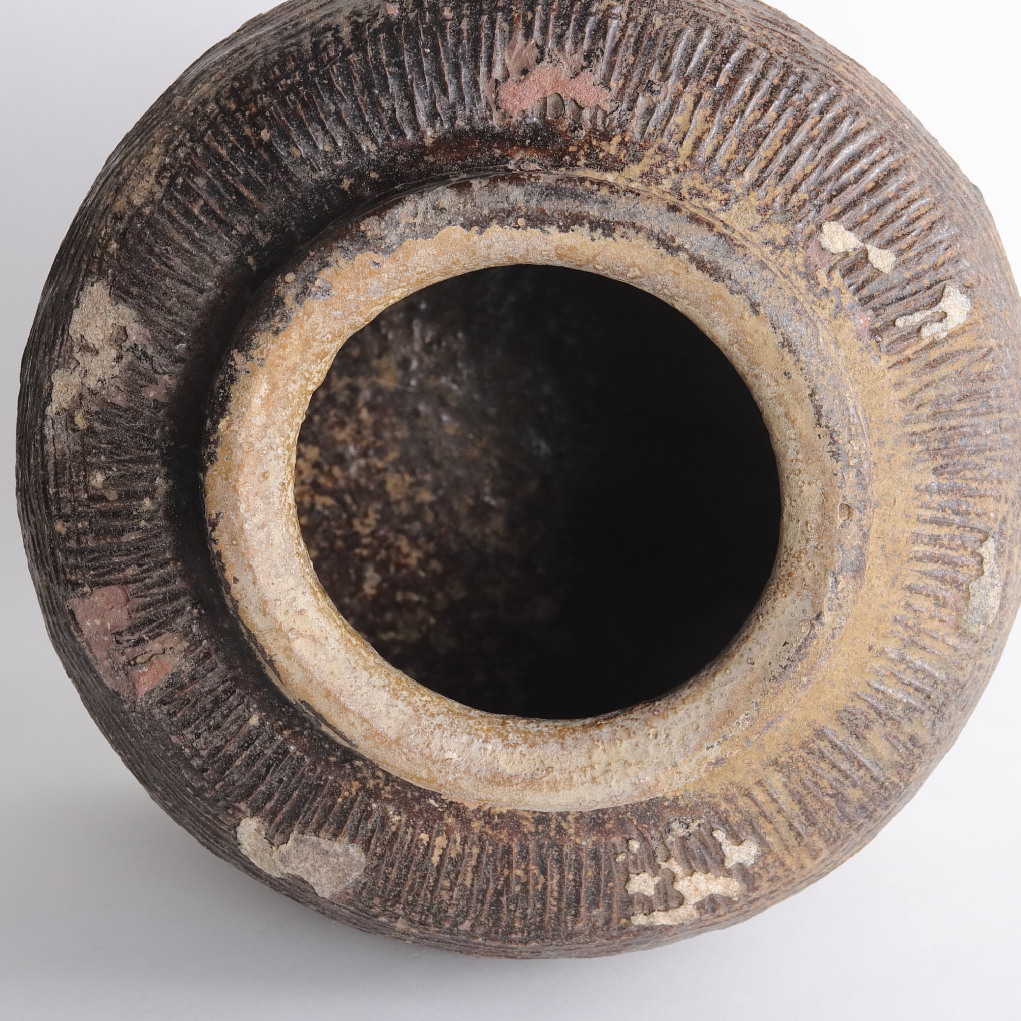 室町時代 南蛮 壺（1336–1573 CE） | 入蘆花（ロカニイル）