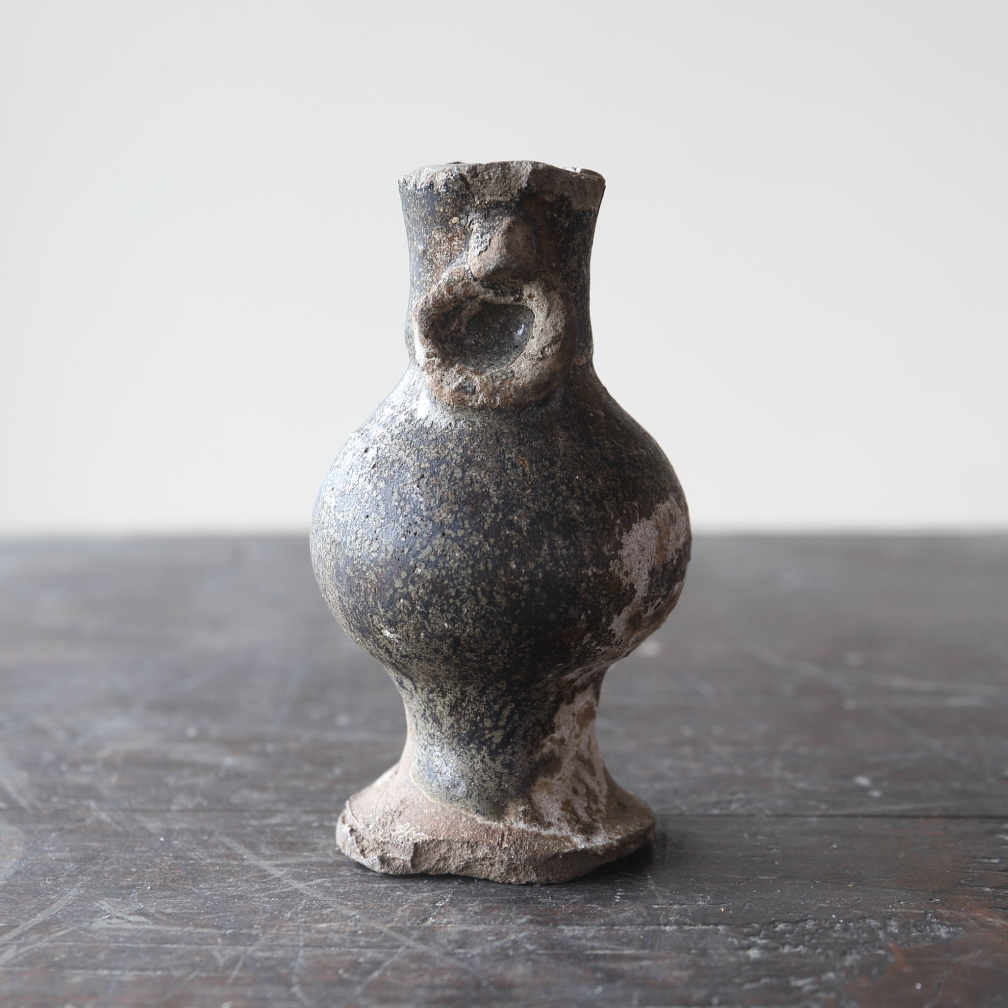 鎌倉時代 古瀬戸 鉄釉仏花瓶（1185–1333 CE） | 入蘆花（ロカニイル）