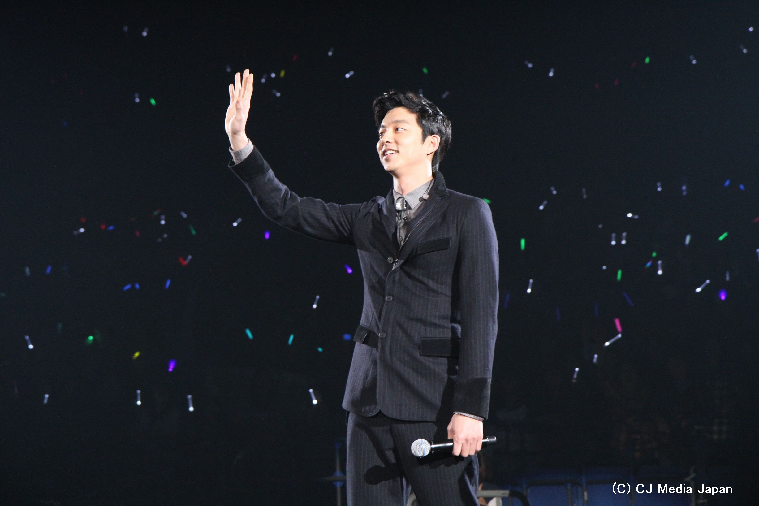 コン・ユ、ファンミーティング＆ミニライブでファンと交流