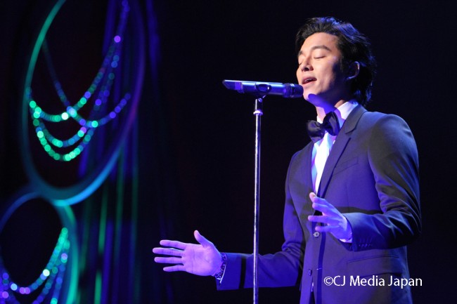 コン・ユ、デビュー10周年記念公演開催！ファンに感謝。 | ランラン