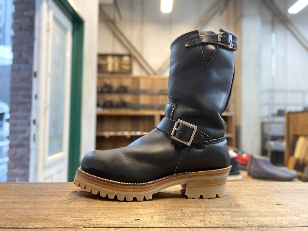 レッドウイング・エンジニアブーツをソール交換修理・カスタム