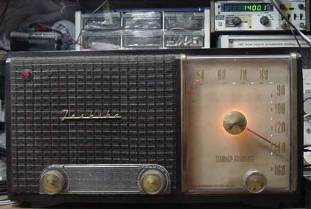 真空管ラジオ修理体験記 東芝 マツダ 513A型 5球スーパーラジオの修理