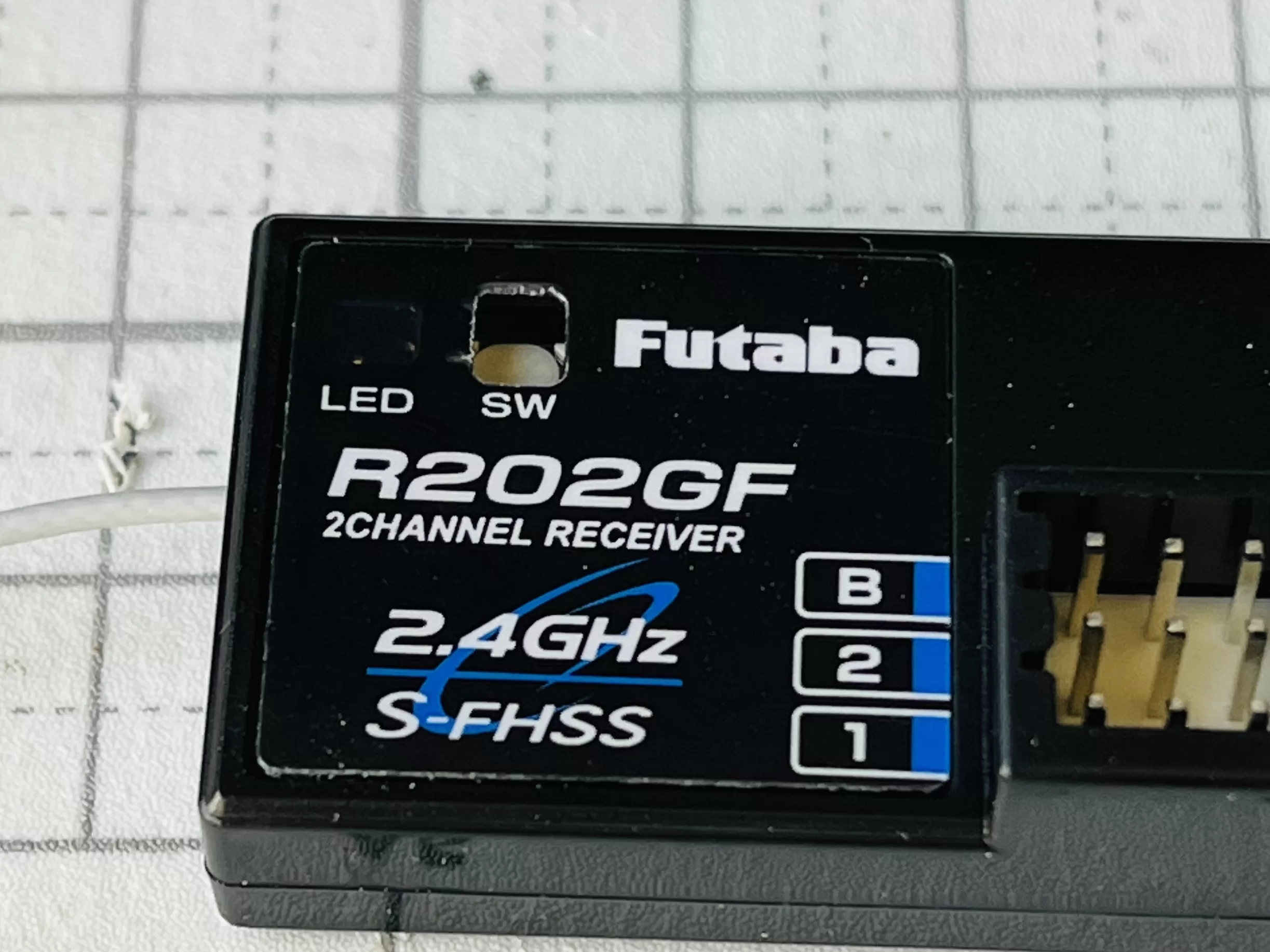 自腹で買って実践レビュー】【やり方解説】フタバ「R202GF」バインド