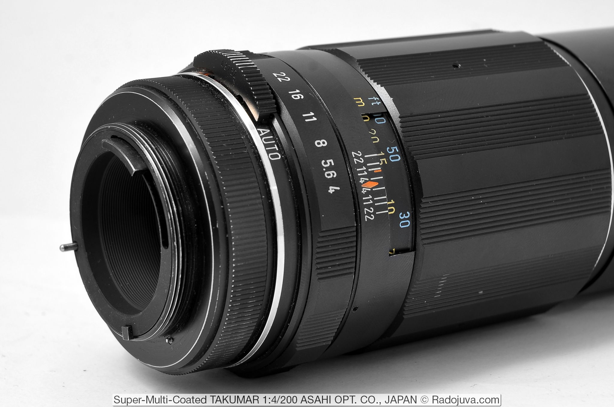 Overview of the Super-Multi-Coated TAKUMAR F / 4 200mm ASAHI OPT
