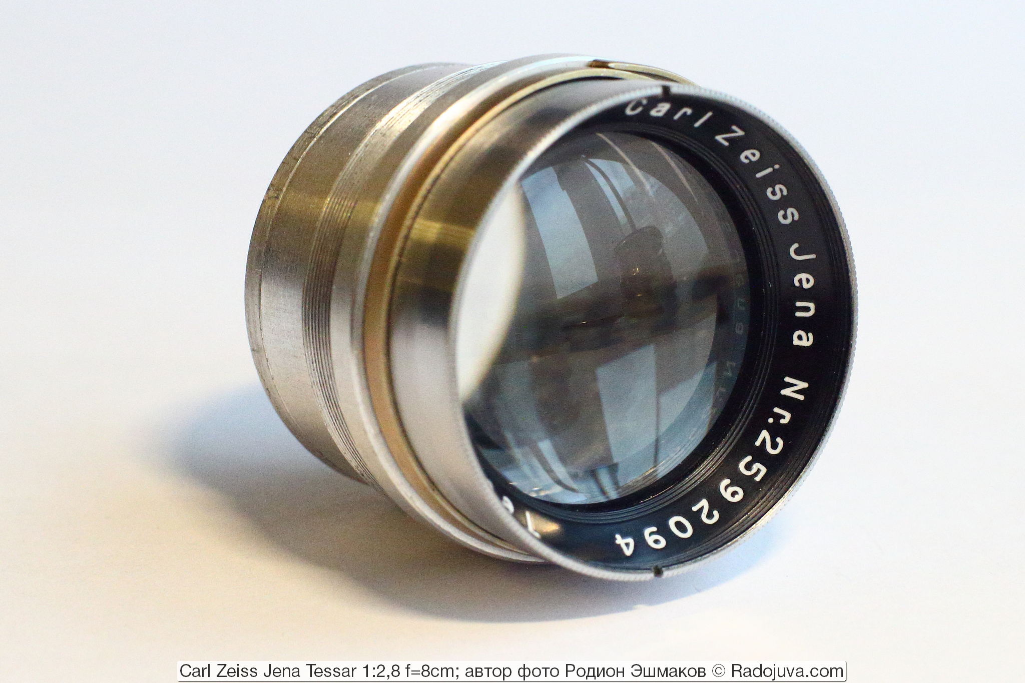 Carl Zeiss Jena Tessar 1: 2,8 f = 8cm. Review from the reader