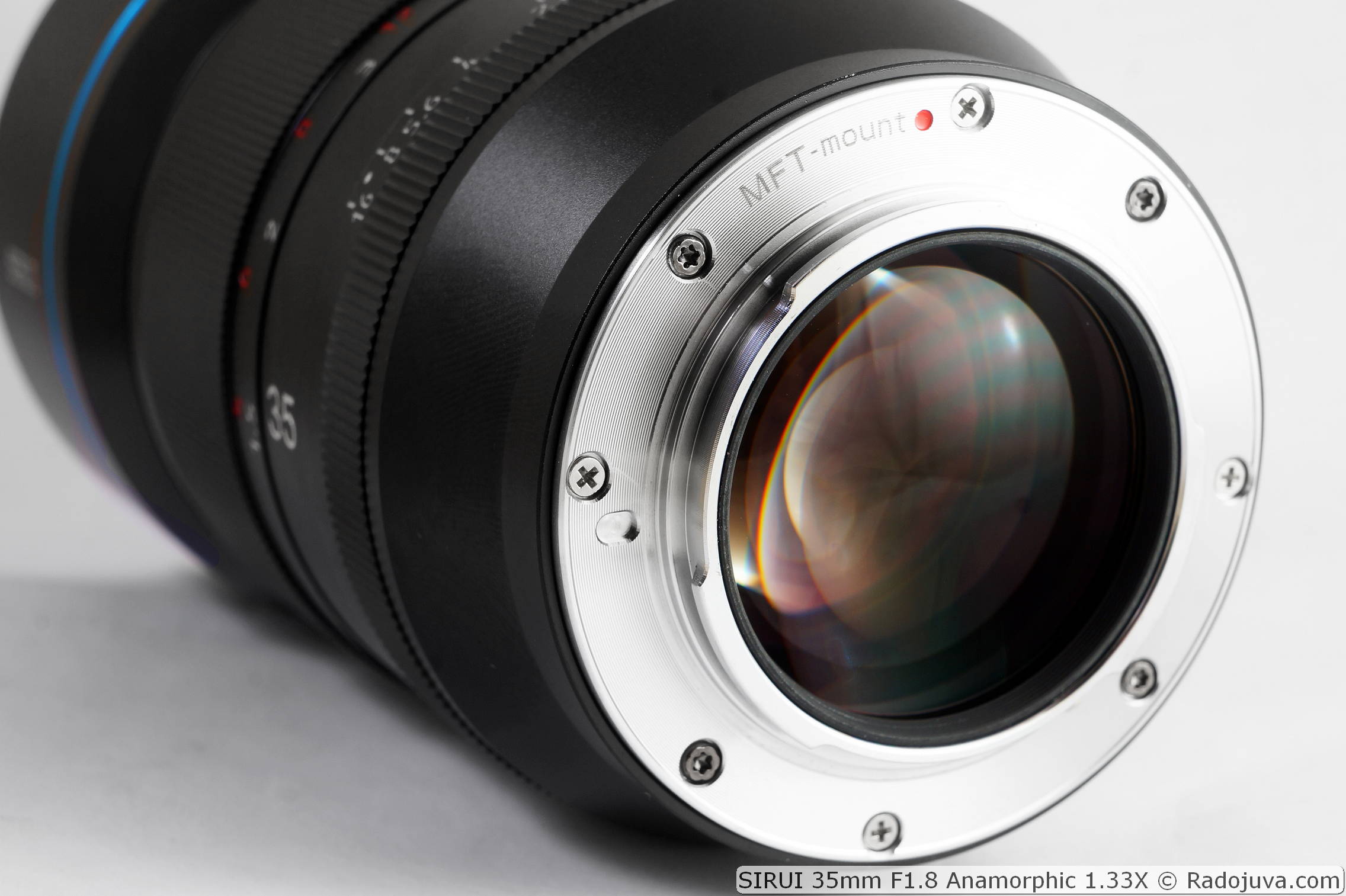 SIRUI 35mm F1.8 Anamorphic 1.33X (APS-C: E, Z, EF-M, X, L, RF +