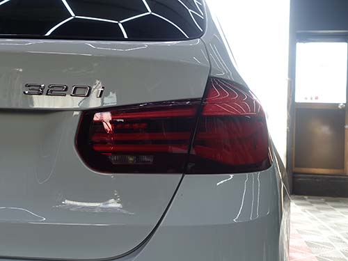 リアビューを刷新！BMW 3シリーズF31にLCIブラックラインテールライト