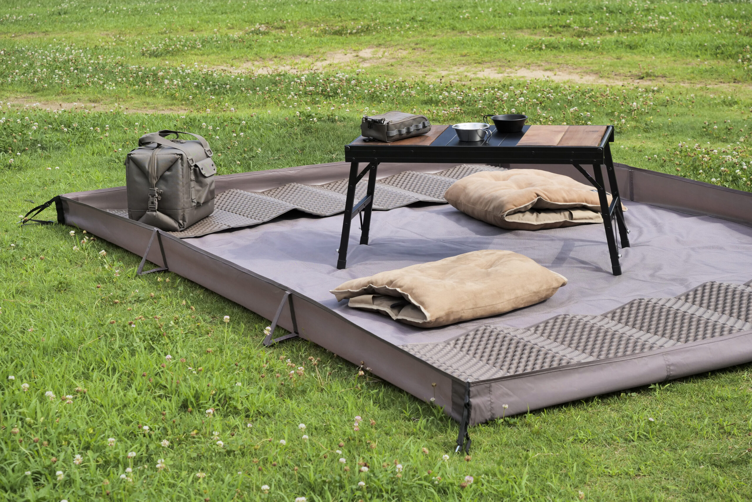 Living Floor Sheet （リビングシートフロアマット付）｜PRODUCT