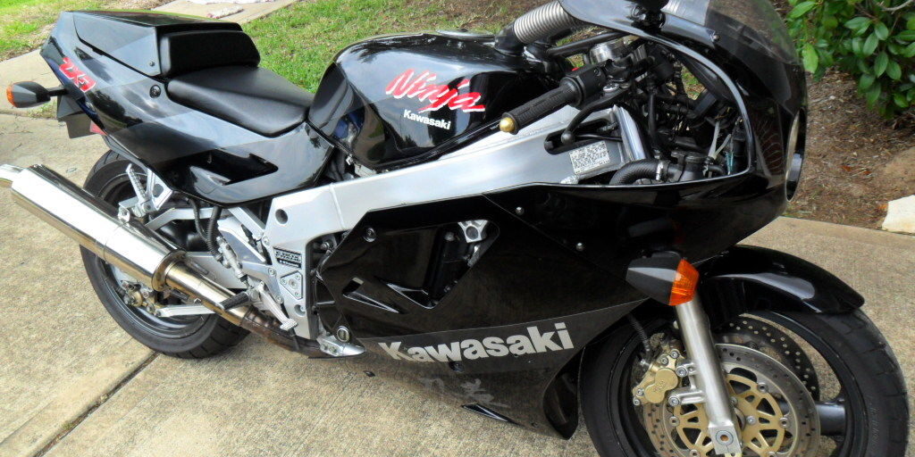 Into Zed Darkness: 1989 ZX7 Ninja, 1992 ZX11 Ninja - Rare