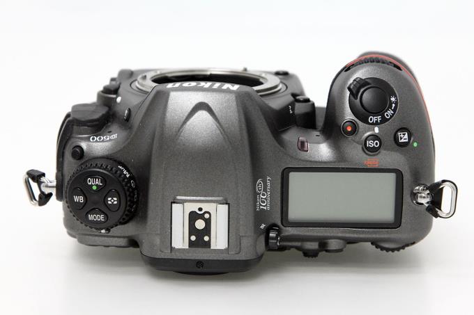 D500 ボディ メタリックグレー ショット数10回以下 100周年記念モデル