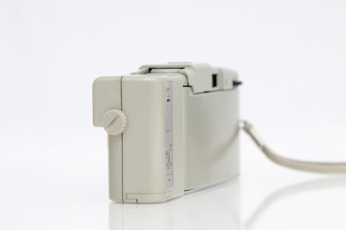 XA2 アーバンホワイト A11 フラッシュ付 E491-2E3 | オリンパス