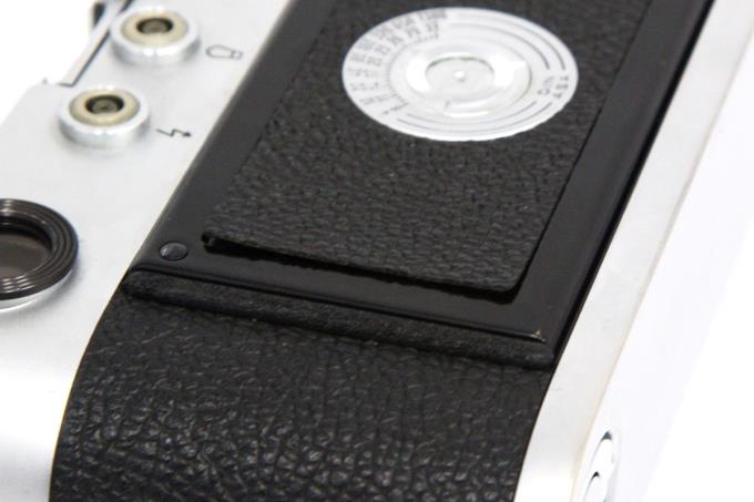 美品 Leica M4 2022年ドイツにてOH済み 元シルバー 美品 Leica M4 2022