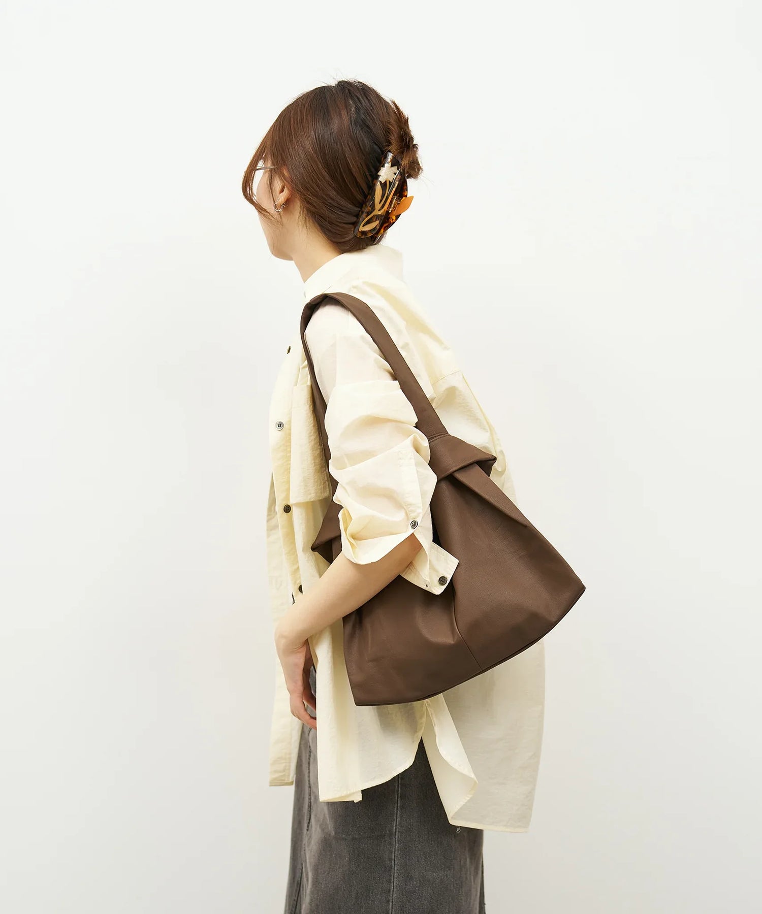 REN】《トートバッグ 》軽くて柔らかい、2way仕様のレジブクロ型レザー