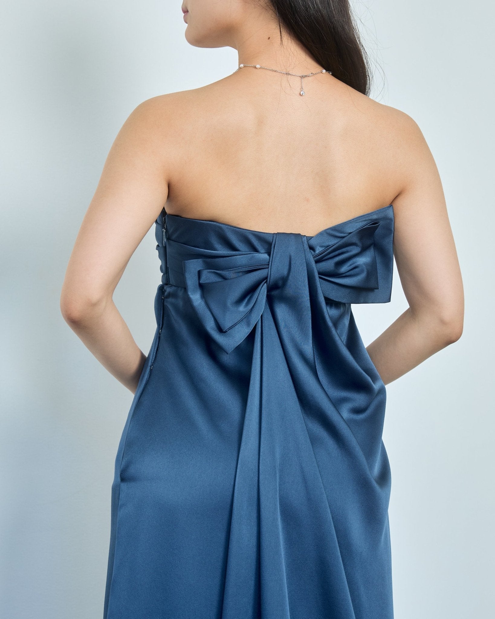 ビーシービージーマックスアズリア レンタルドレス｜ブルーのロングドレス