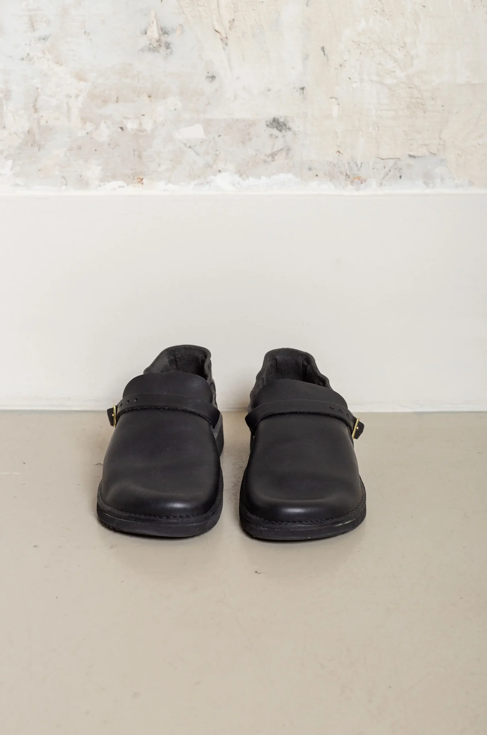 Aurora Women Middle English Black