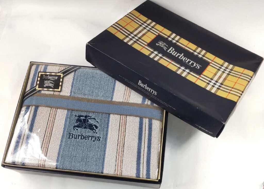 Burberry バーバリー タオルケット エリオット 140×190㎝ 綿100％の