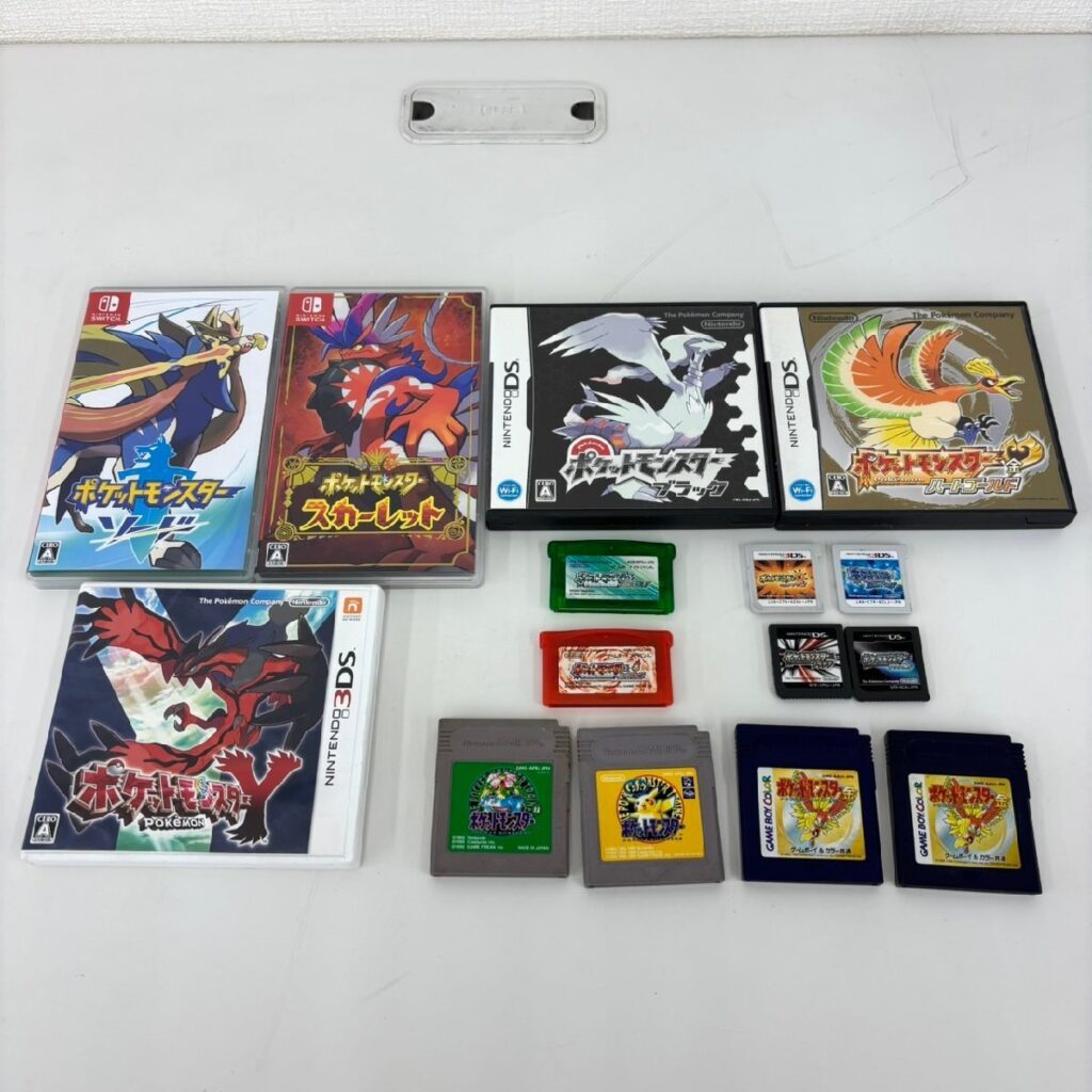 ポケモン POKEMON ソフト 緑 金 黄 エメラルド など 15個 Switch 3DS