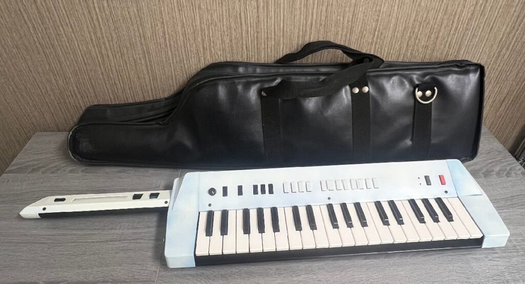 AMAHA ヤマハ KX5 ショルダーキーボード 本体 ケース付きの買取実績