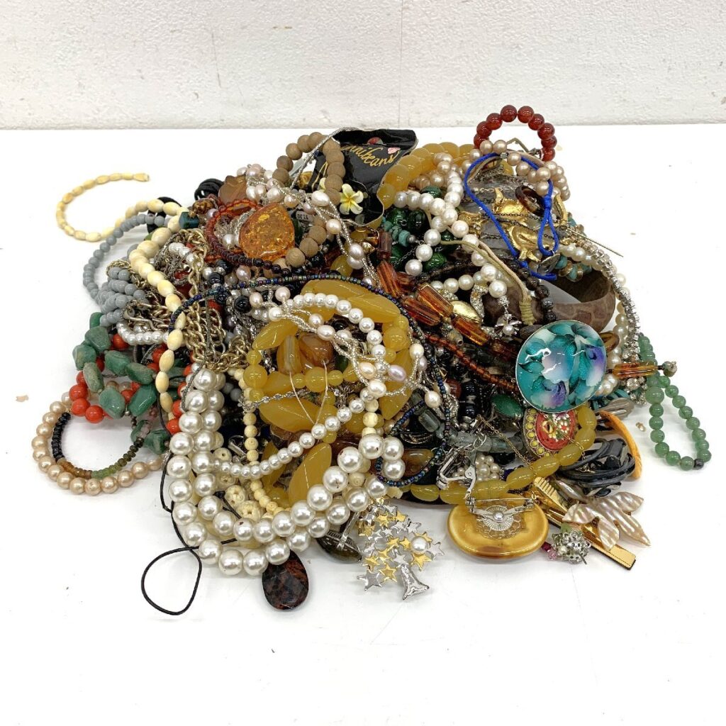 アクセサリー イミテーション まとめ売り 総重量2.06kg ネックレス