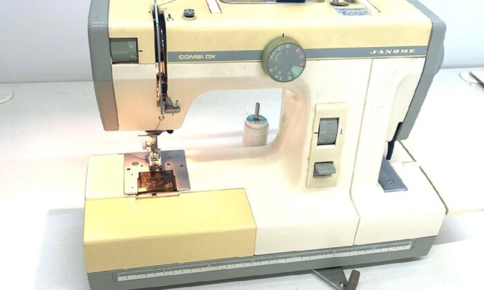 クラシックピンクTEL P88-0181-1 木製 プッシュ式 公衆電話機 1990年製