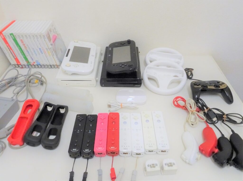 任天堂Wii U 本体 コントローラー ハンドル ヌンチャク ソフトセット