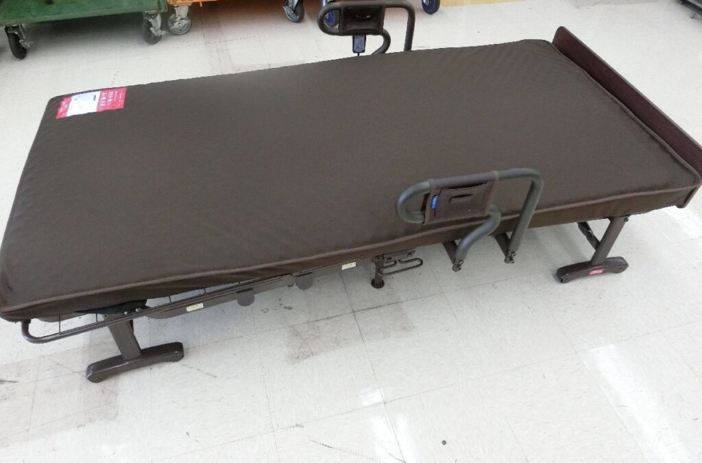 ATEX アテックス 折りたたみ電動リクライニングベッド AX-BE634N ネジ1