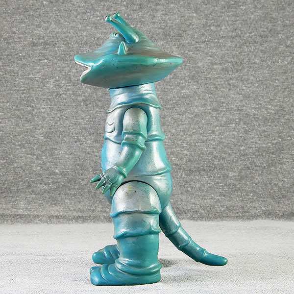 マルサン カネゴン ソフビ スタンダードサイズ買取させていただきました