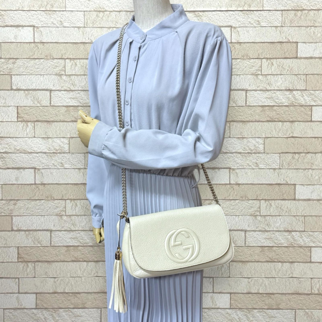 GUCCI グッチ ソーホー ショルダーバッグ レザー ホワイト レディース