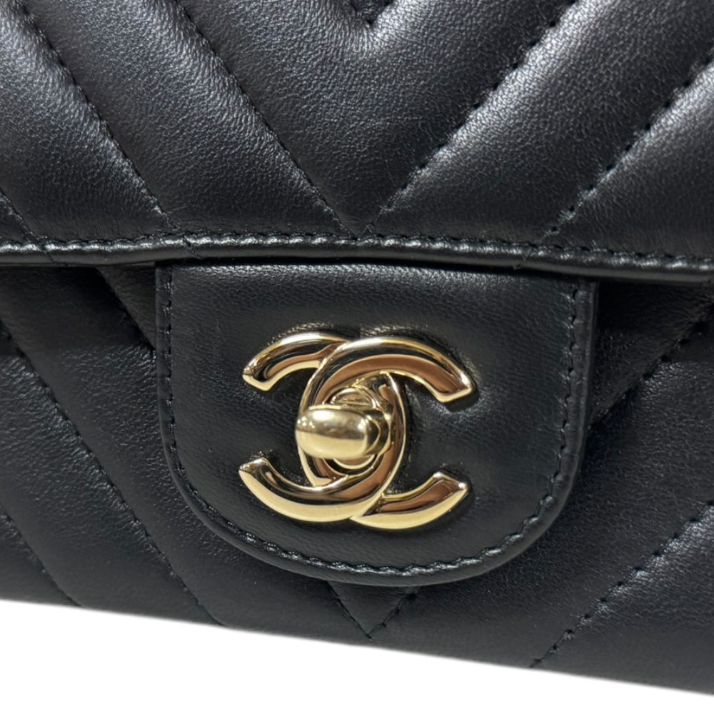 CHANEL シャネル Vステッチ ショルダーバッグ レザー ブラック