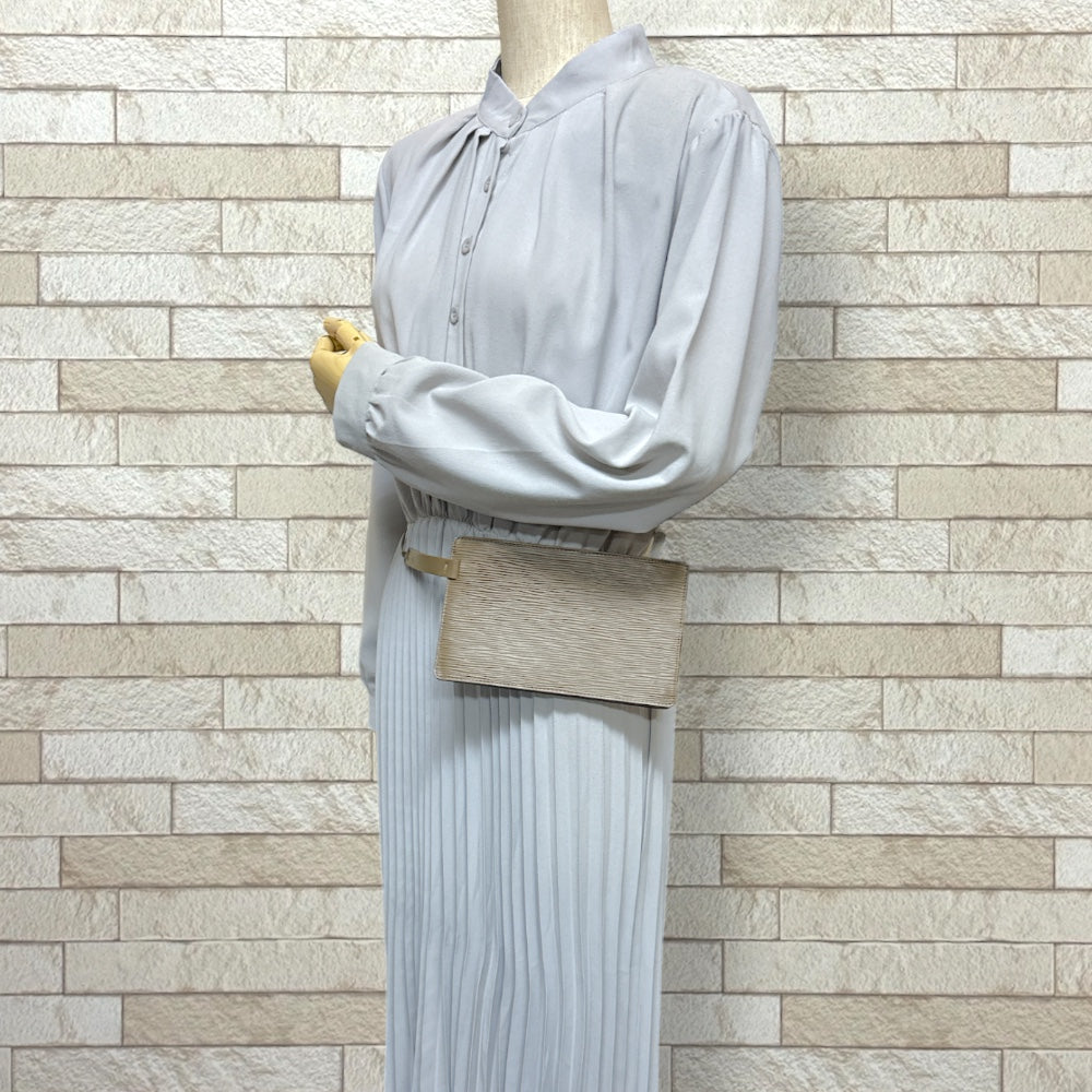 LOUIS VUITTON ルイヴィトン ロシェル エピ ウエストバッグ エピレザー