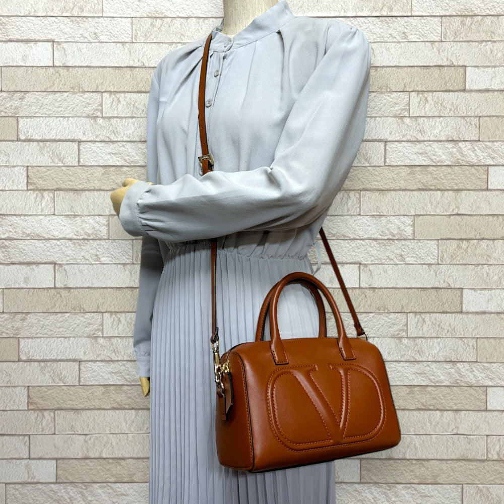 Valentino Garavani ヴァレンティノ・ガラヴァーニ ショルダーバッグ