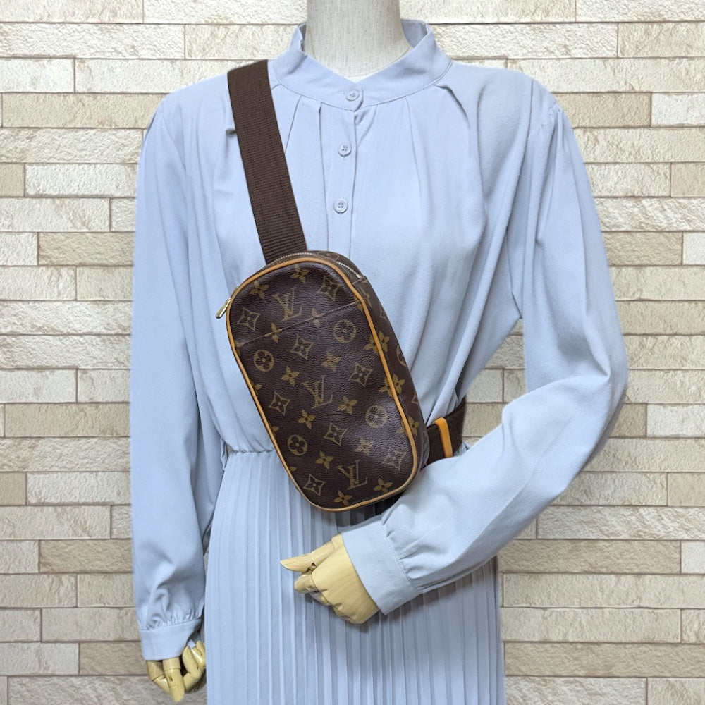 LOUIS VUITTON ルイヴィトン ポシェット ガンジュ モノグラム