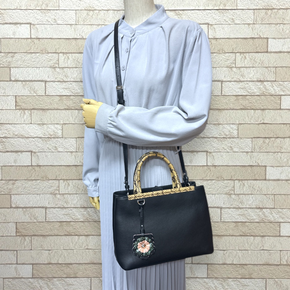 FENDI フェンディ プチトゥージュール ショルダーバッグ レザー
