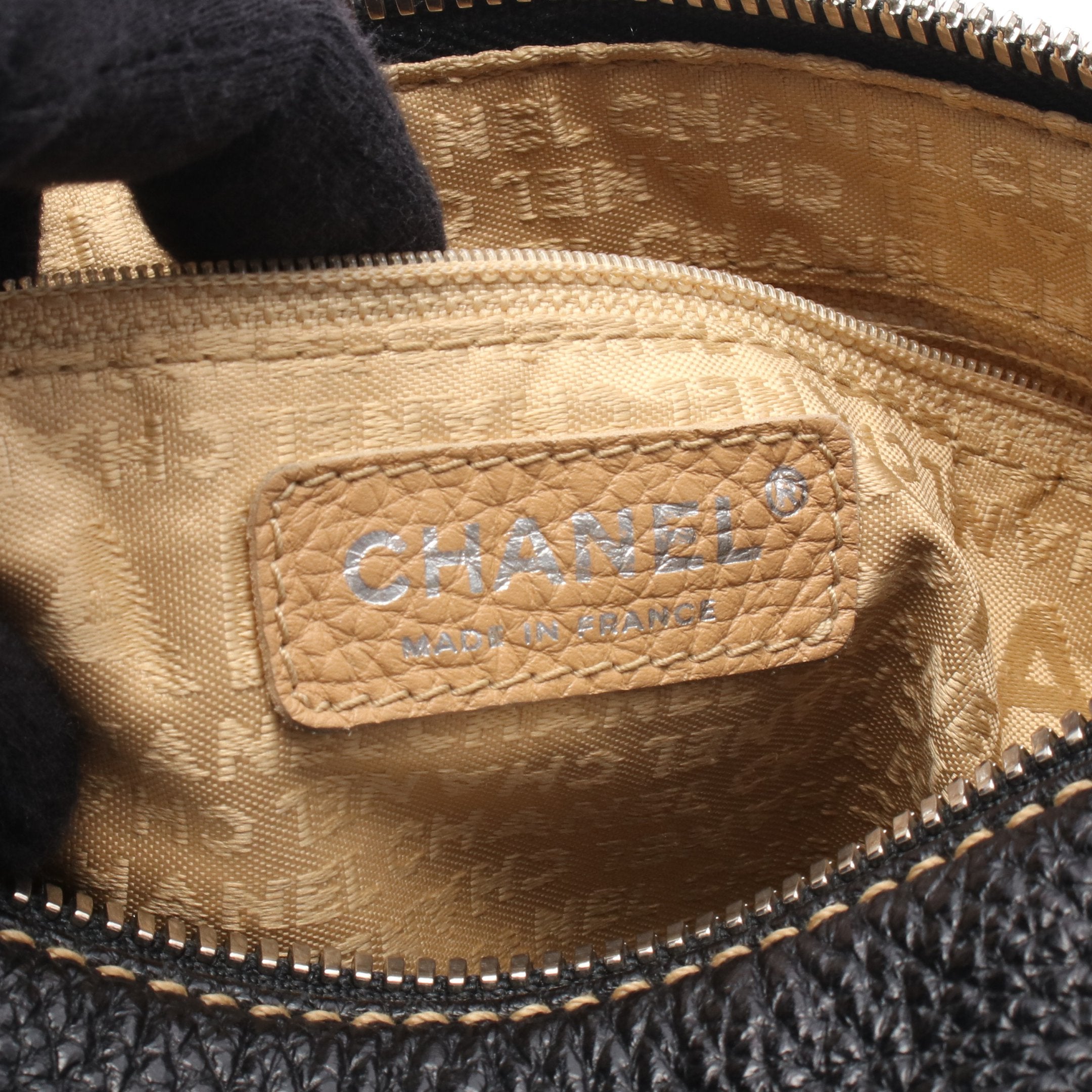 ロゴ ワンショルダーバッグ レザー ブラック シルバー金具 フリンジ