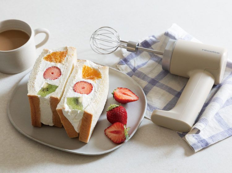 チョップドサラダメーカー ホワイト recolte 充電用アダプター付き