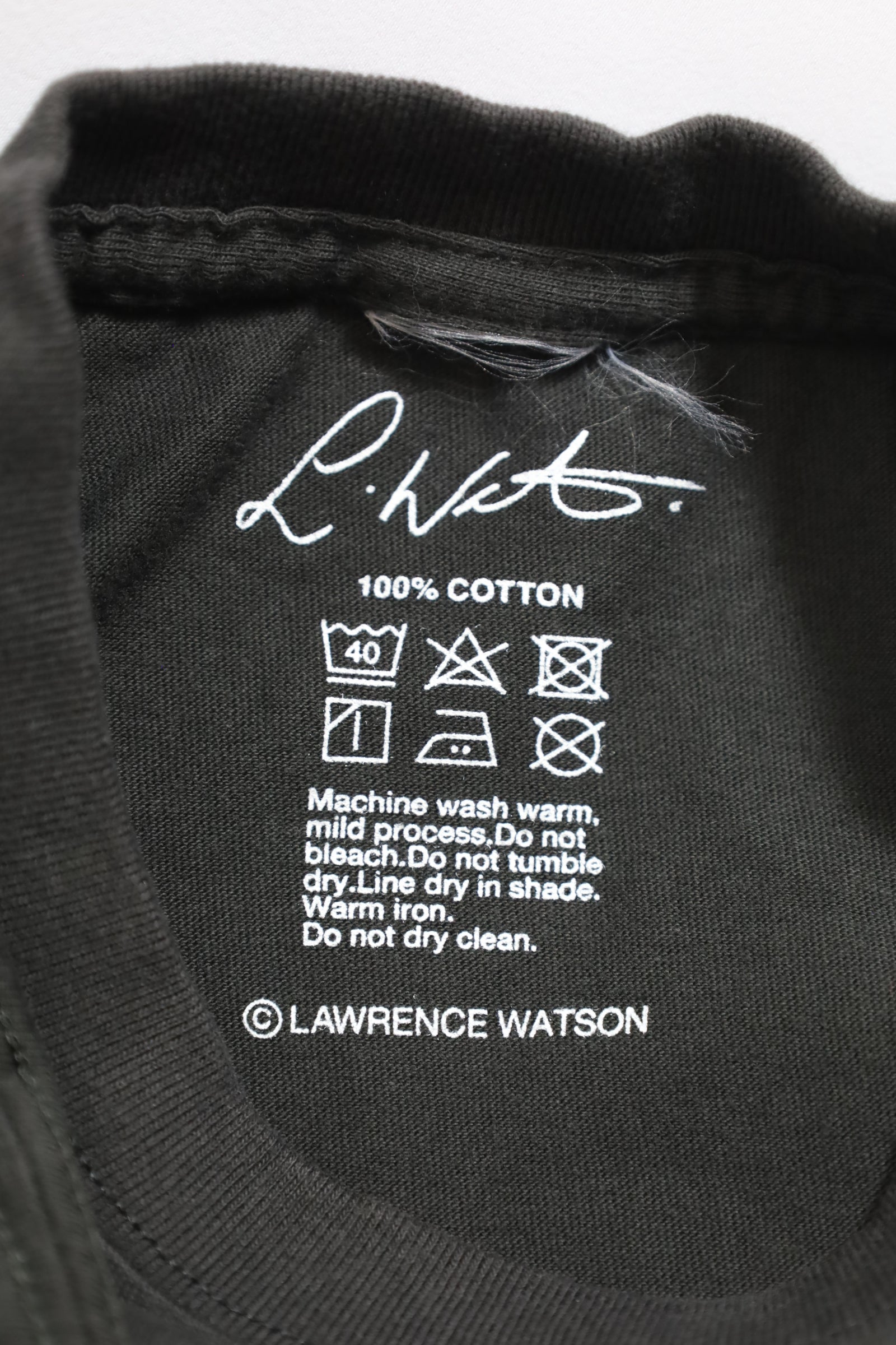 LAWRENCE WATSON/ OASIS TEE - Black – redtriangle