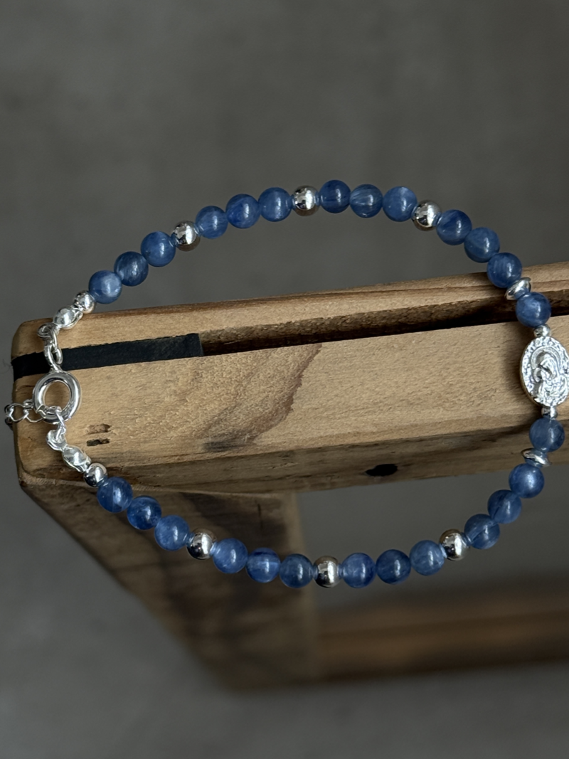 Silver925×天然石｜カイヤナイト マリア様 ブレスレット（Reeplush