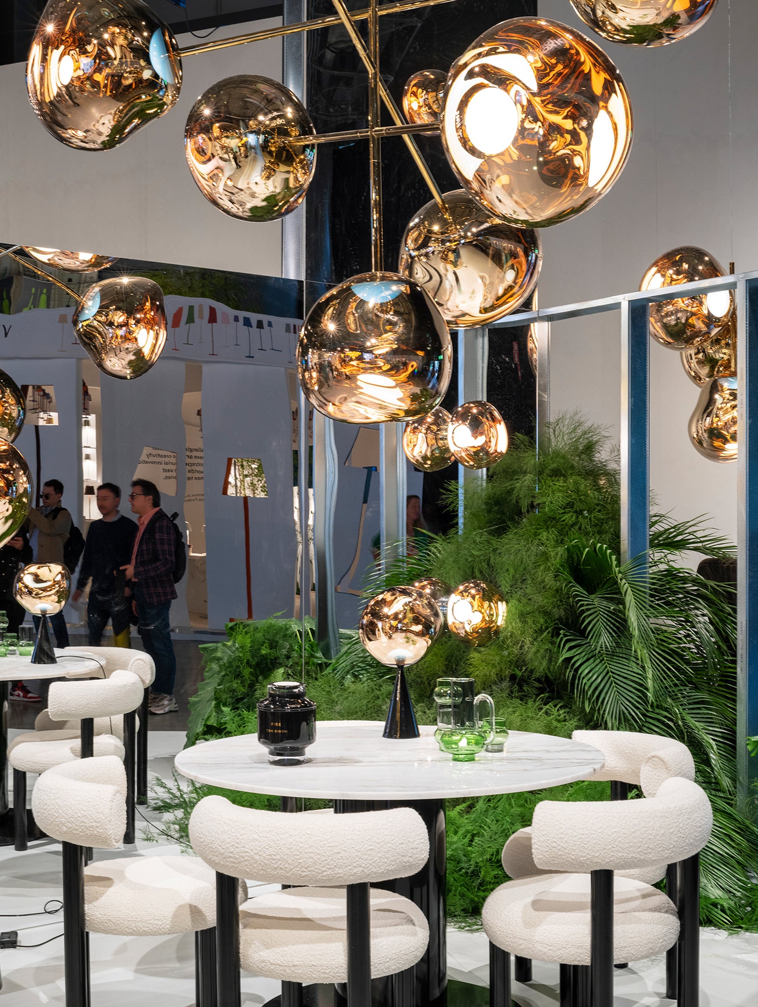 トム・ディクソンのメルトLEDシャンデリア – Really Well Made