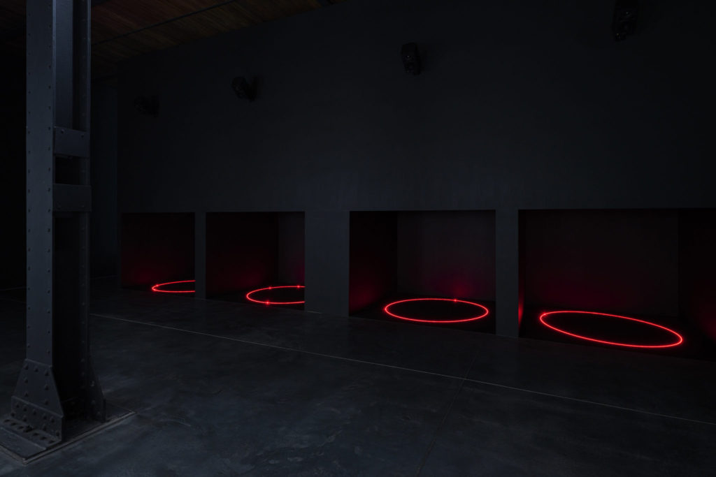 池田亮司展 弘前れんが倉庫美術館 2022.4.16 – 8.28 - RealTokyo