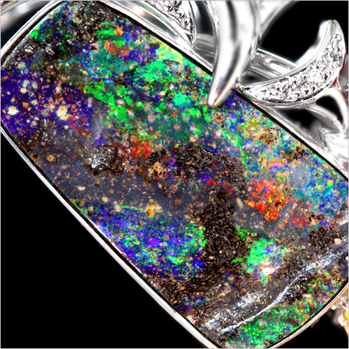 オーストラリア産ボルダーオパール14ct ダイヤモンド0.18ct ファイア
