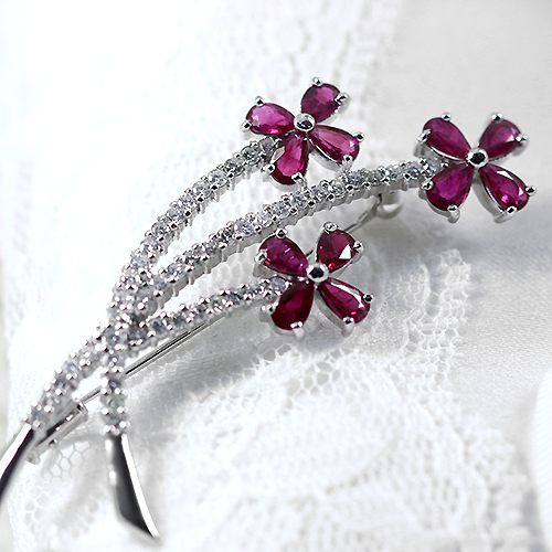 ルビー 2.63ct ダイヤモンド プラチナ ブローチ【品質保証書/宝石鑑別