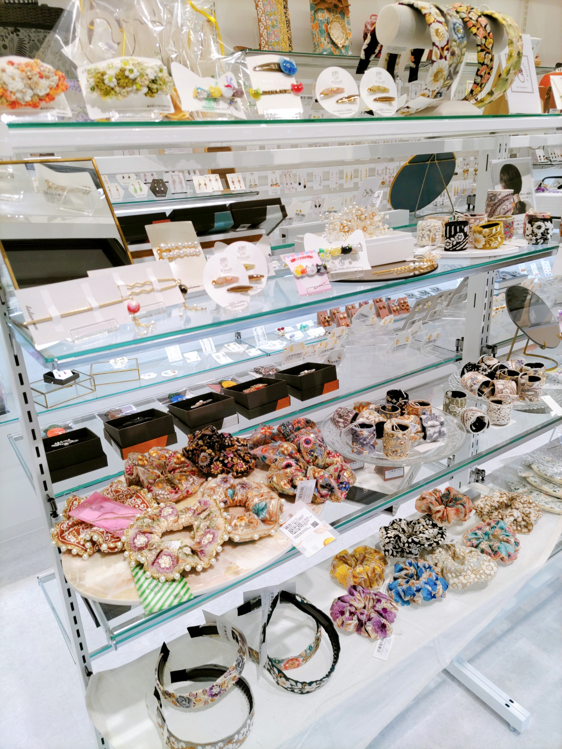 ヘアーアクセサリーいろいろ | ハンドメイドショップREIRIN