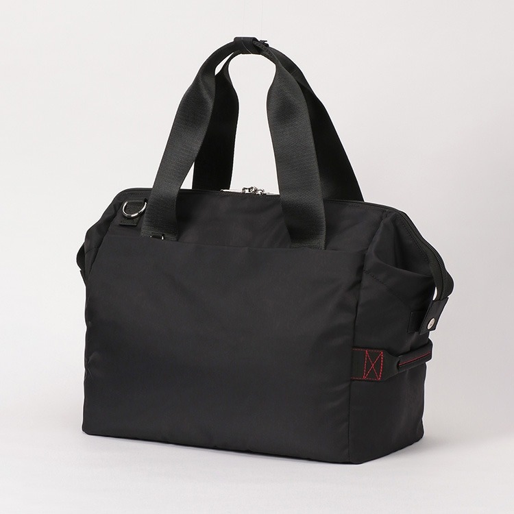 ANAファン歓喜…！」ANA“パイロット胸章バッグ”が反則級にカッコいい