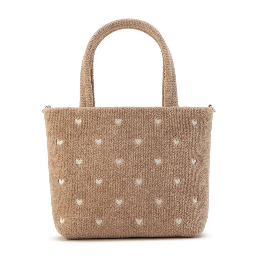 財布、ハンカチ、エコバッグ、スマホを入れるのにちょうど良い」FEILER